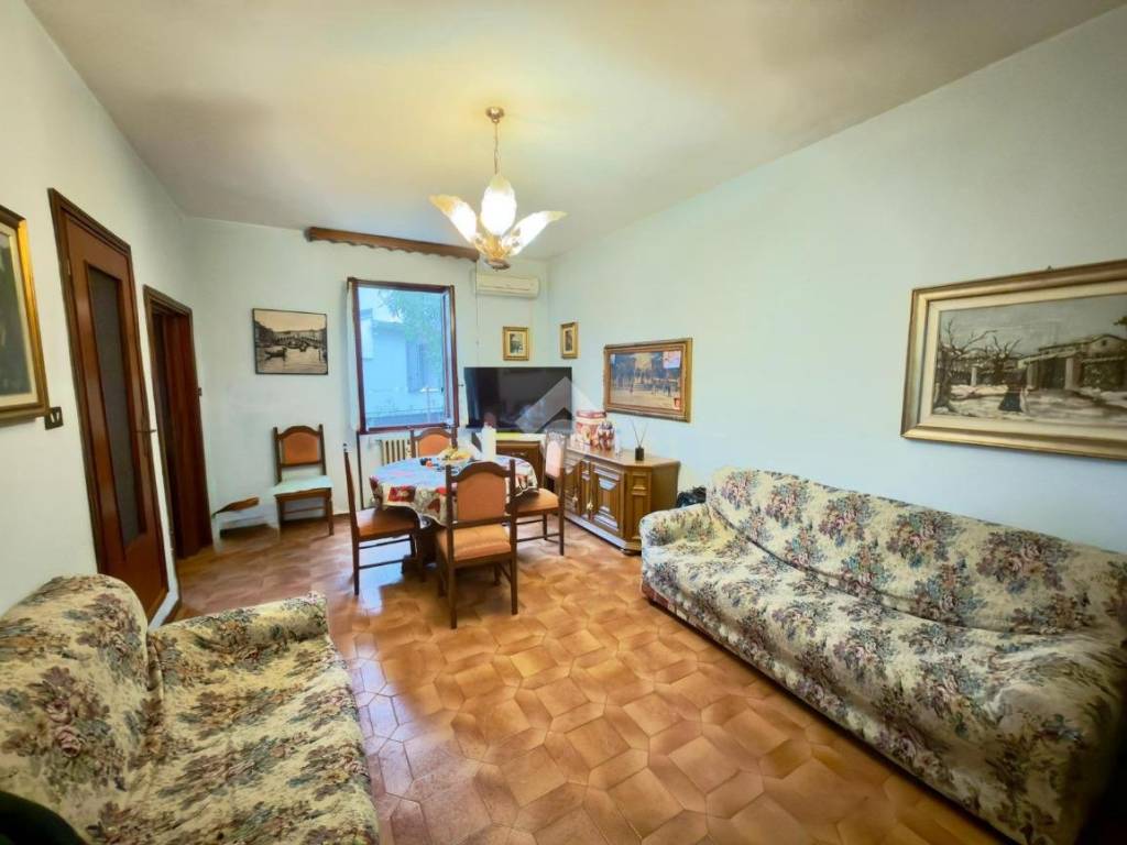 Villa a Brescia in Quartiere La Famiglia Via 1 - Foto 5