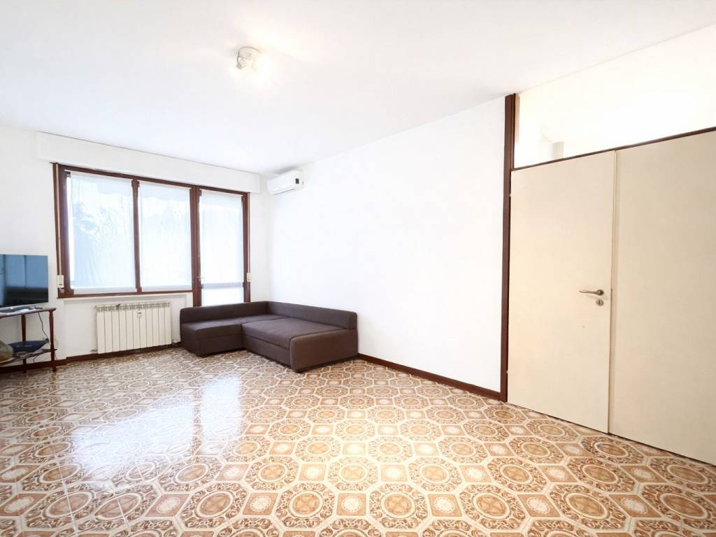 Appartamento a Arese in Piazza 5 Giornate - Foto 5