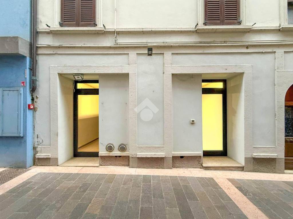 Immobile a Gardone riviera in Corso della Repubblica, 9 - Foto 4