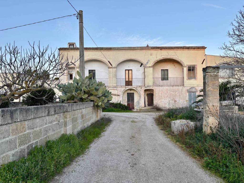 Appartamento a Arnesano in Via Alessandro Volta - Foto 2