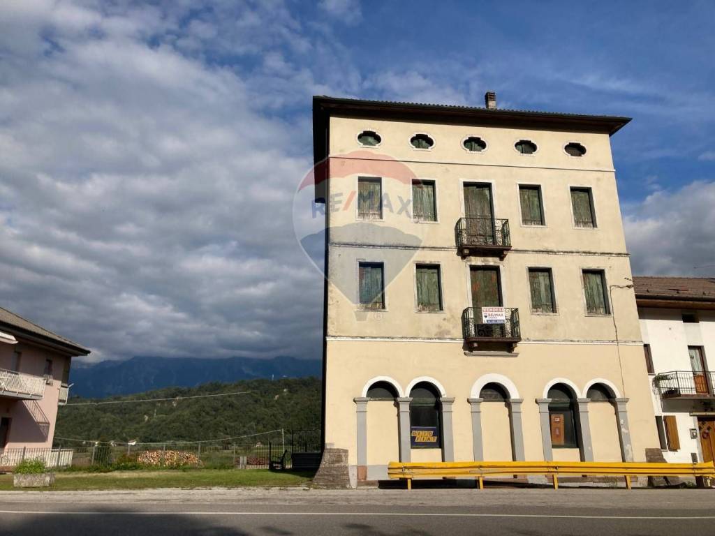 Loft / open space a Ponte nelle alpi in Strada Statale 51, 17 - Foto 4