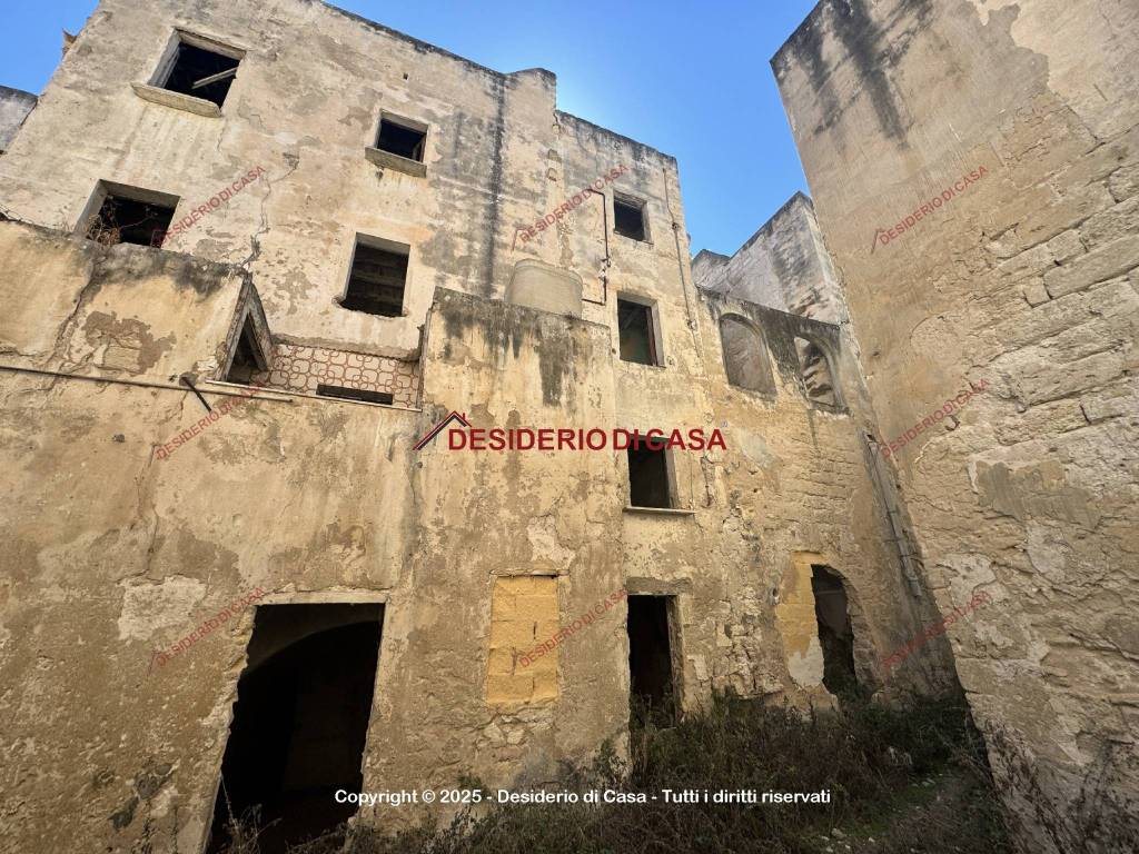 Palazzo / stabile a Trapani in Via Catito, 33 - Foto 3