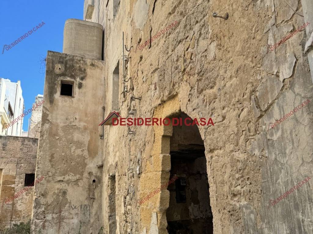 Palazzo / stabile a Trapani in Via Catito, 33 - Foto 4