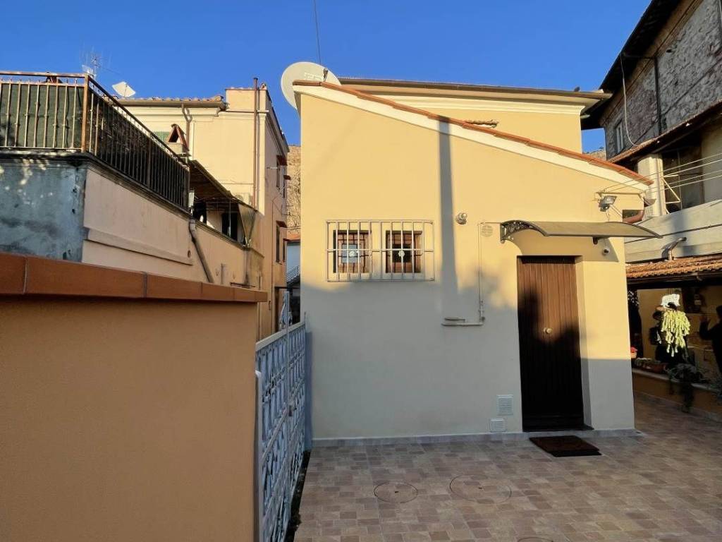 Villa a Vicopisano in Via C. Maggini - Foto 2