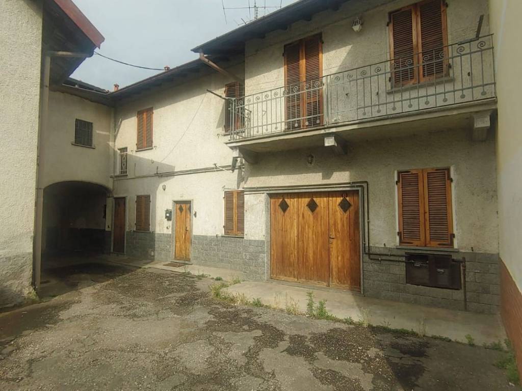 Appartamento a Gallarate in Vicolo Victor Macchi - Foto 2