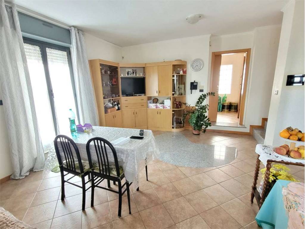 Appartamento a Cerignola in VIA PIRANDELLO - Foto 3