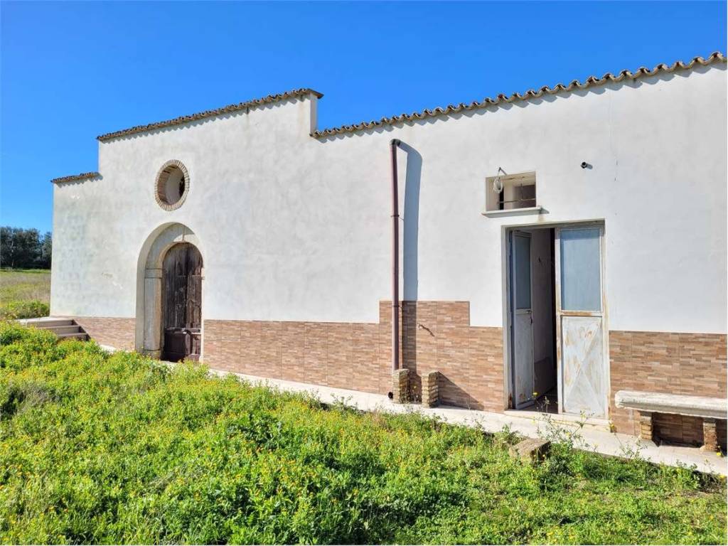 Rustico / casale a Cerignola in VIA SANTUARIO MADONNA DI RIPALTA - Foto 2