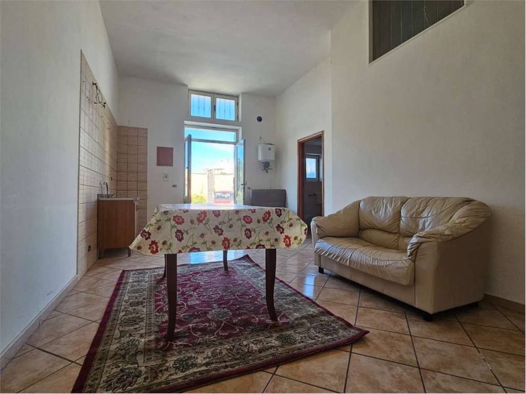 Casa indipendente a Cerignola in VIALE TERMINILLO, 65 - Foto 2