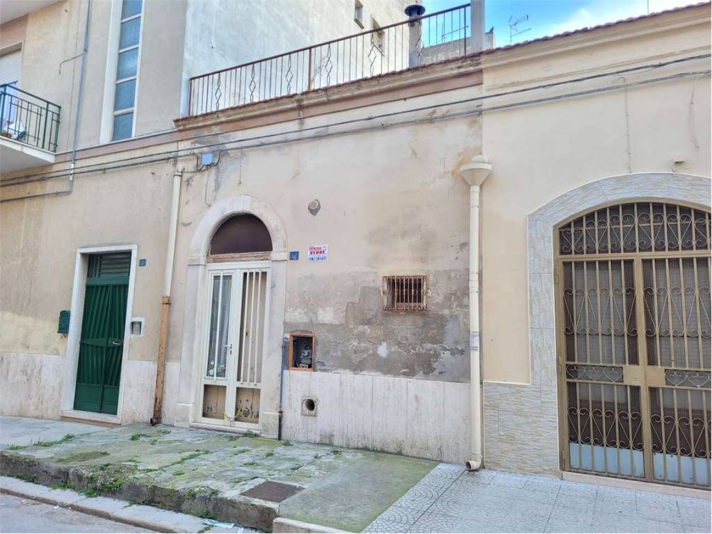 Casa indipendente a Cerignola in VIA MEUCCI, 12 - Foto 2
