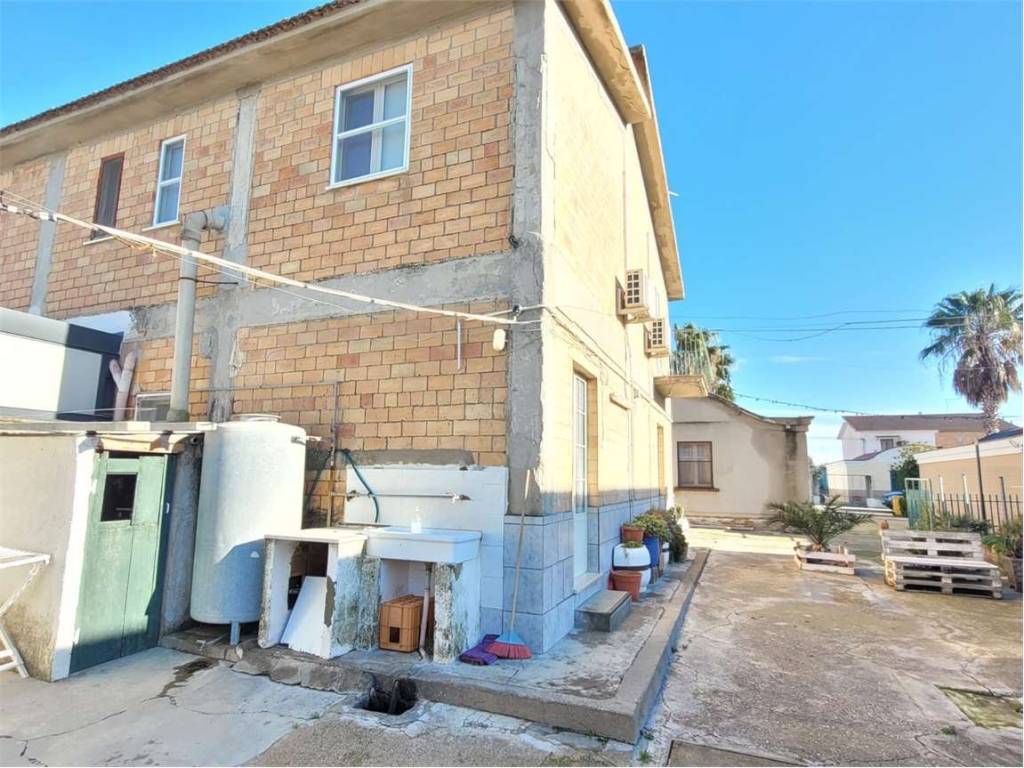 Casa indipendente a Cerignola in CONTRADA LA MOSCHELLA - Foto 5