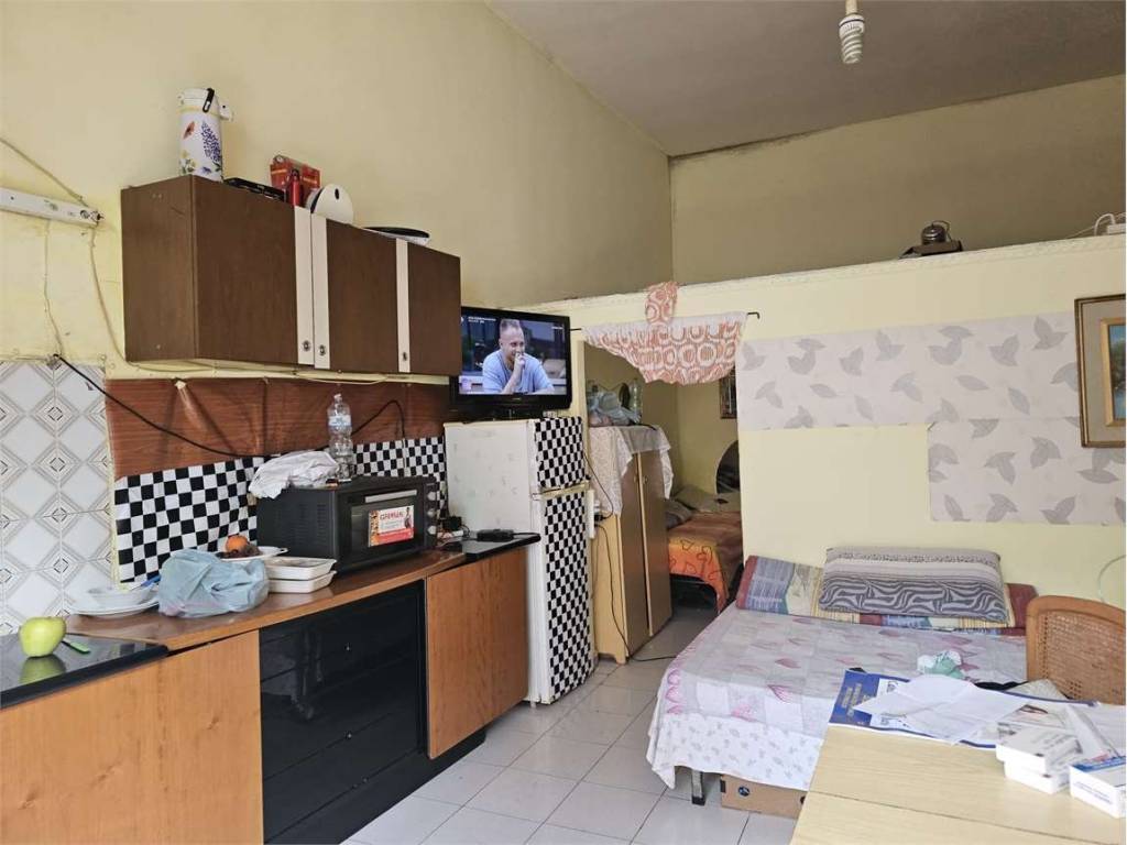 Casa indipendente a Cerignola in PIAZZA SAN MENAIO, 7 - Foto 2