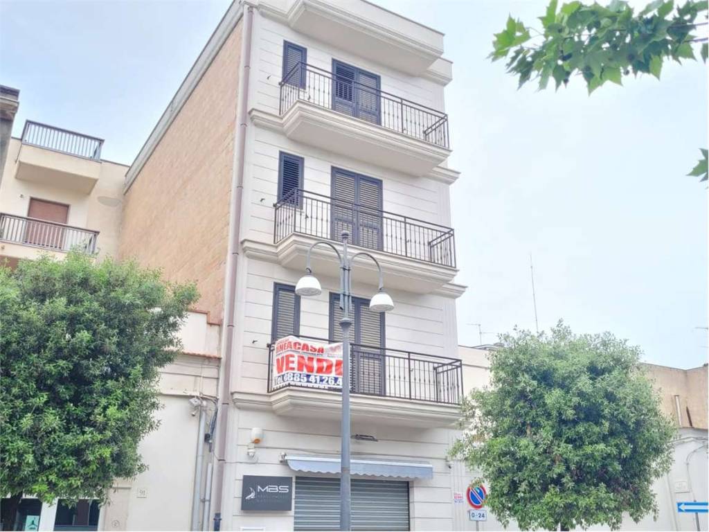 Palazzo / stabile a Cerignola in VIA TRIESTE - Foto 2