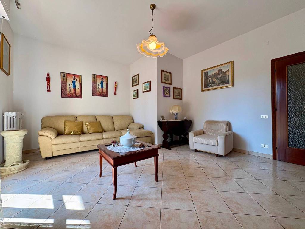 Appartamento a Prato in Via dell'Alloro - Foto 2