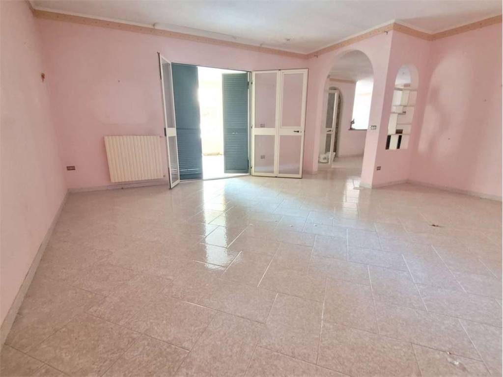 Palazzo / stabile a Cerignola in VIA SECONDA TRAVERSA PAVONI - Foto 2
