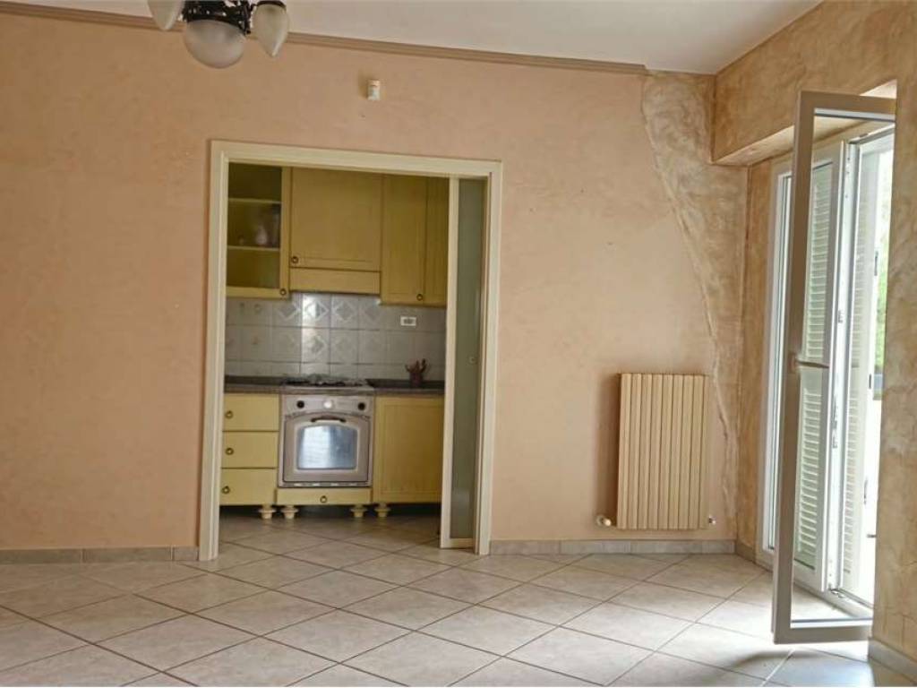 Appartamento a Cerignola in VIA MONTE AMIATA , 8 - Foto 2