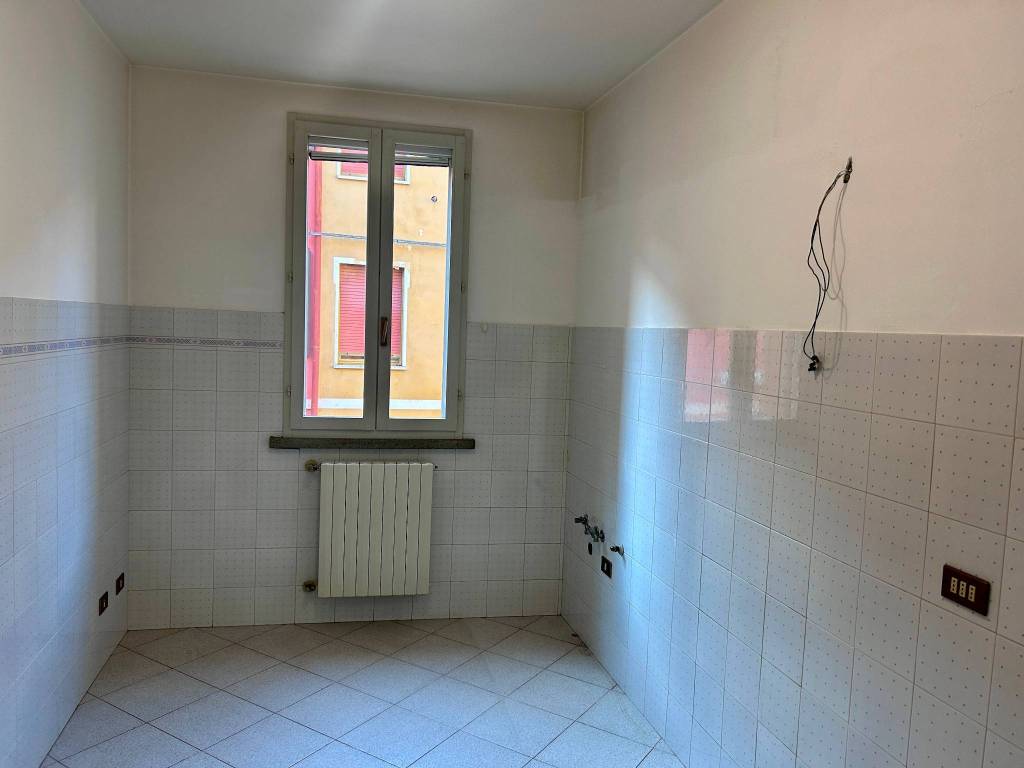 Appartamento a Correggio in Via Azzo da Correggio, 2 - Foto 4