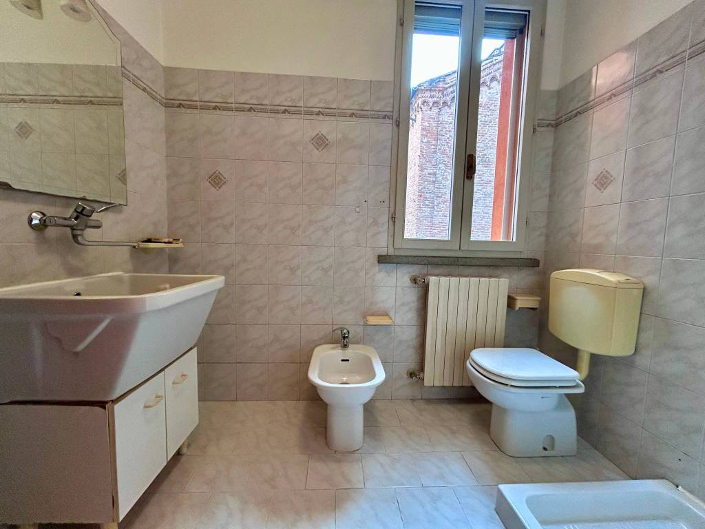 Appartamento a Correggio in Via Azzo da Correggio, 2 - Foto 5