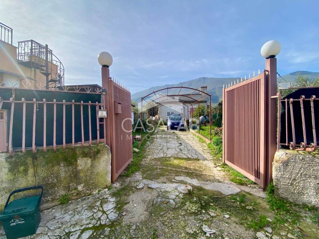 Villa a Carini in Via Lampedusa, 89 - Foto 2