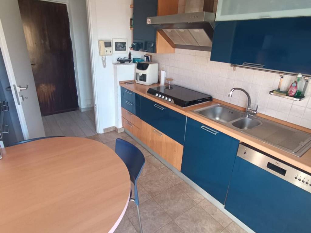 Appartamento a Gallarate in Via Ercole Ferrario - Foto 5