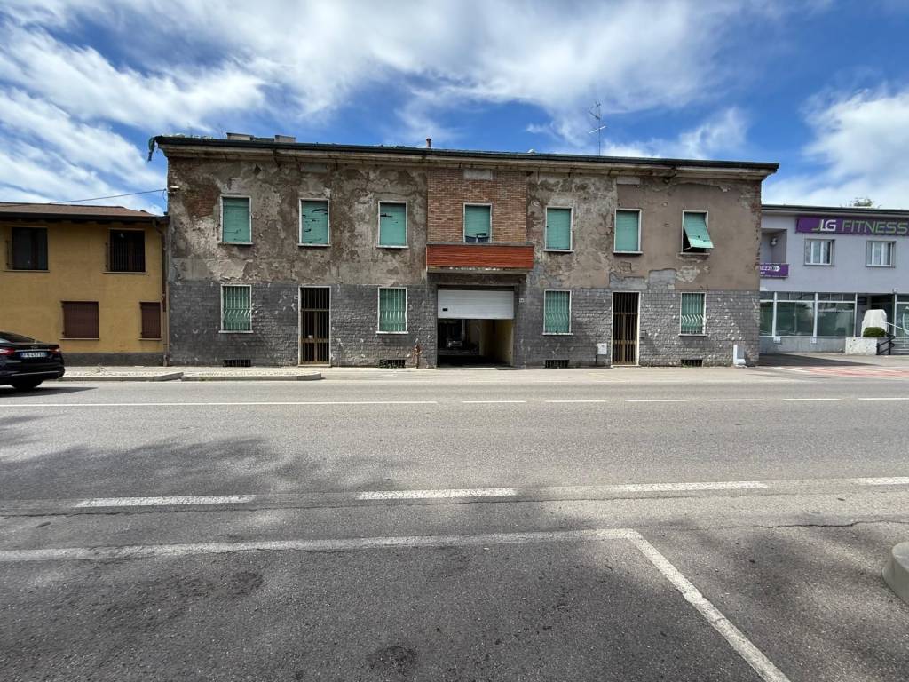 Palazzo / stabile a Gerenzano in Via Gian Pietro Clerici, 32 - Foto 2