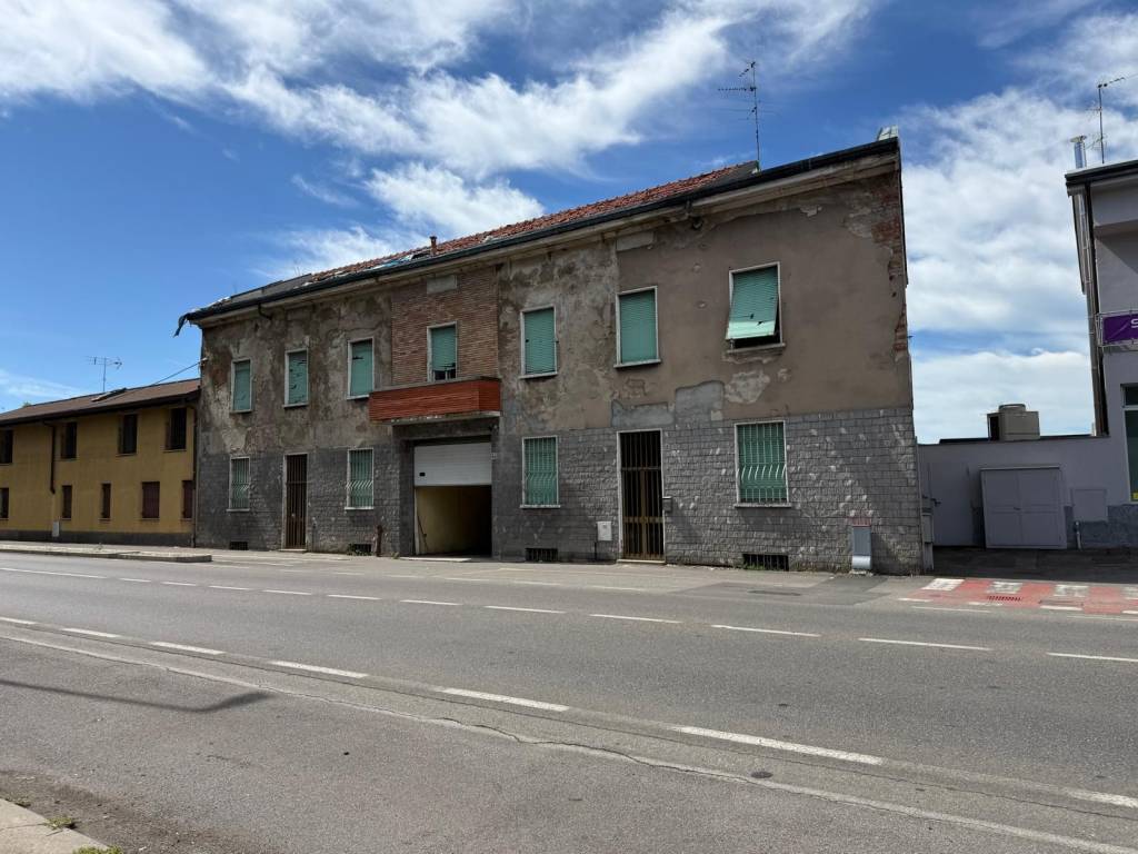 Palazzo / stabile a Gerenzano in Via Gian Pietro Clerici, 32 - Foto 4