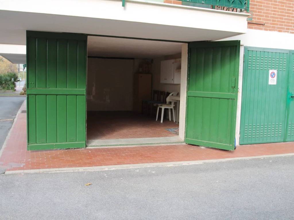 Box / garage a Borghetto santo spirito in Via Ticino, 10 - Foto 4