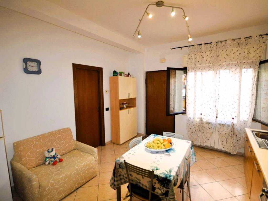 Appartamento a Tivoli in Via Enrico Toti - Foto 3