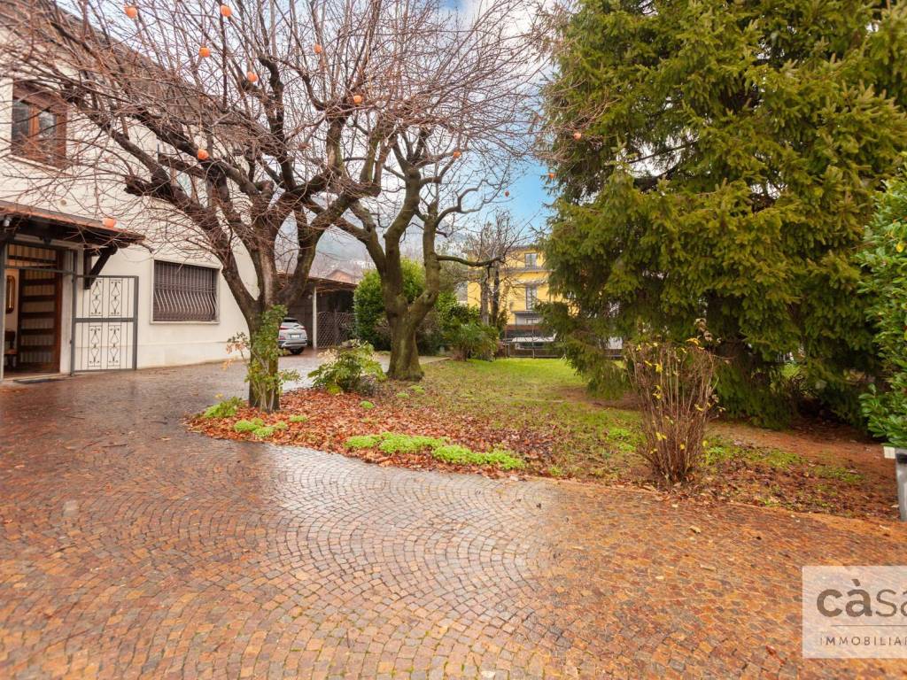 Villa a Induno olona in VIA PORRO, 221 - Foto 3