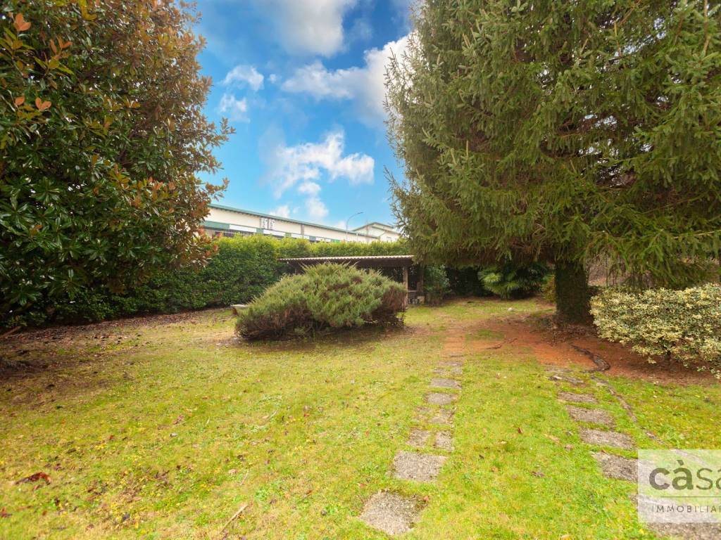 Villa a Induno olona in VIA PORRO, 221 - Foto 5