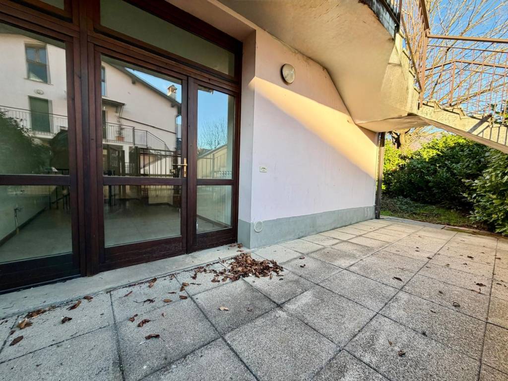 Appartamento a Albavilla in Via Saruggia - Foto 3