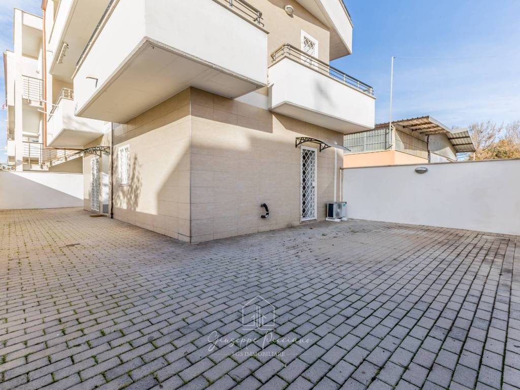 Appartamento a Fiumicino in Via Antonino Toscano - Foto 2