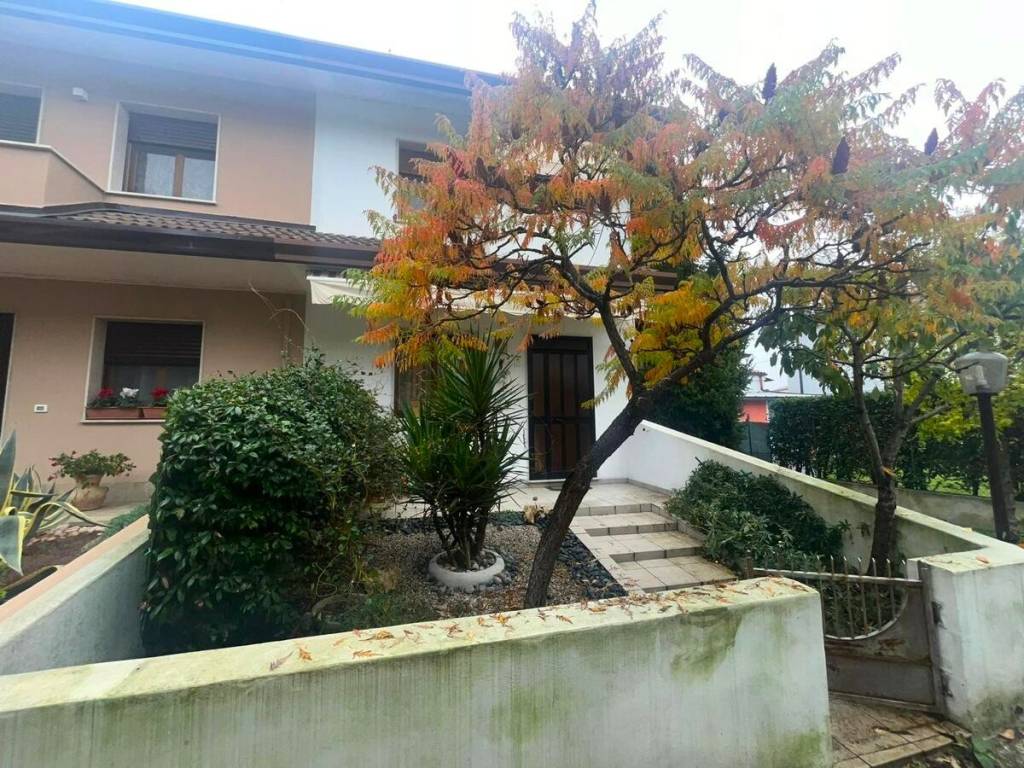 Villetta a schiera a Adria in Piazzale degli Etruschi - Foto 3