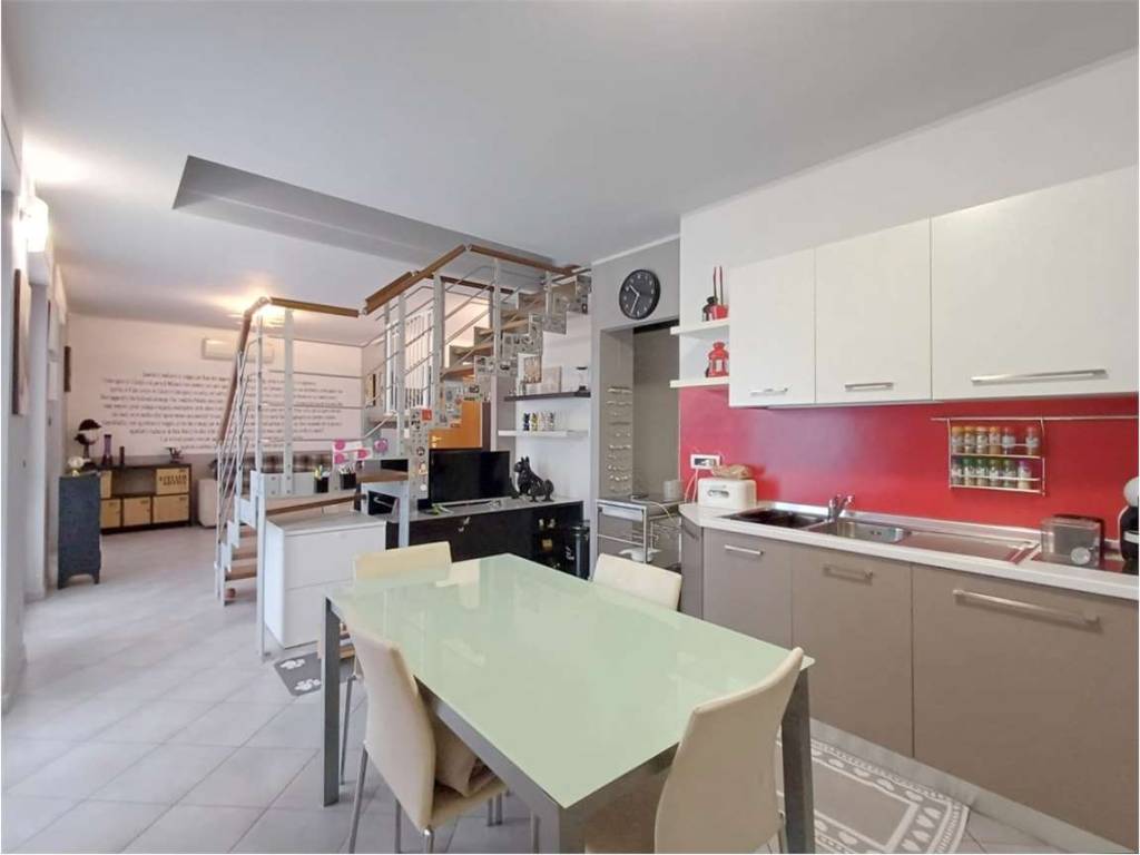 Appartamento a Ciriè in via Trento, 21 e - Foto 2