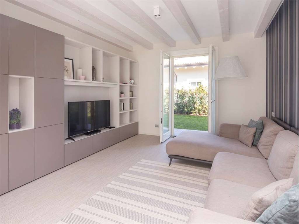 Villa a Ciriè in via San Pietro - Foto 2