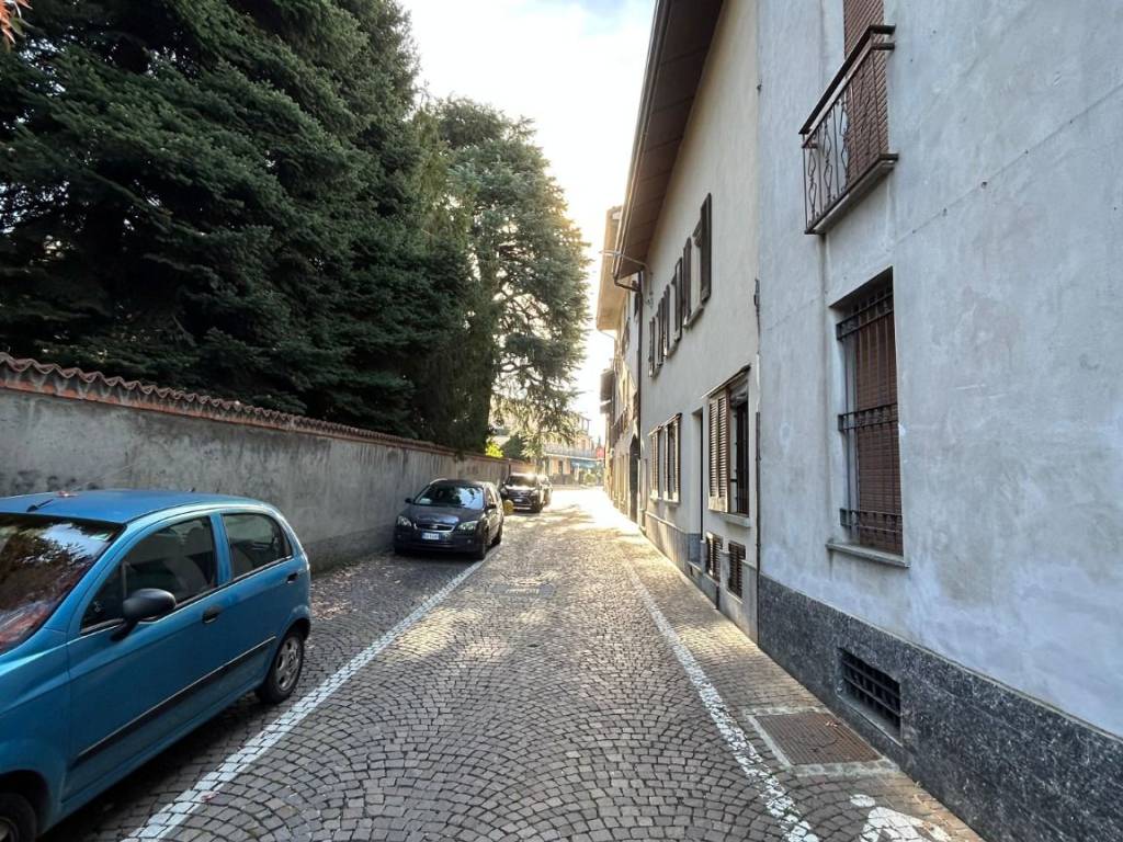 Attico / mansarda a Carugo in Via Francesco Baracca - Foto 2