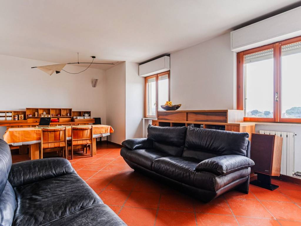 Appartamento a Montecatini-terme in Via Umbria - Foto 2