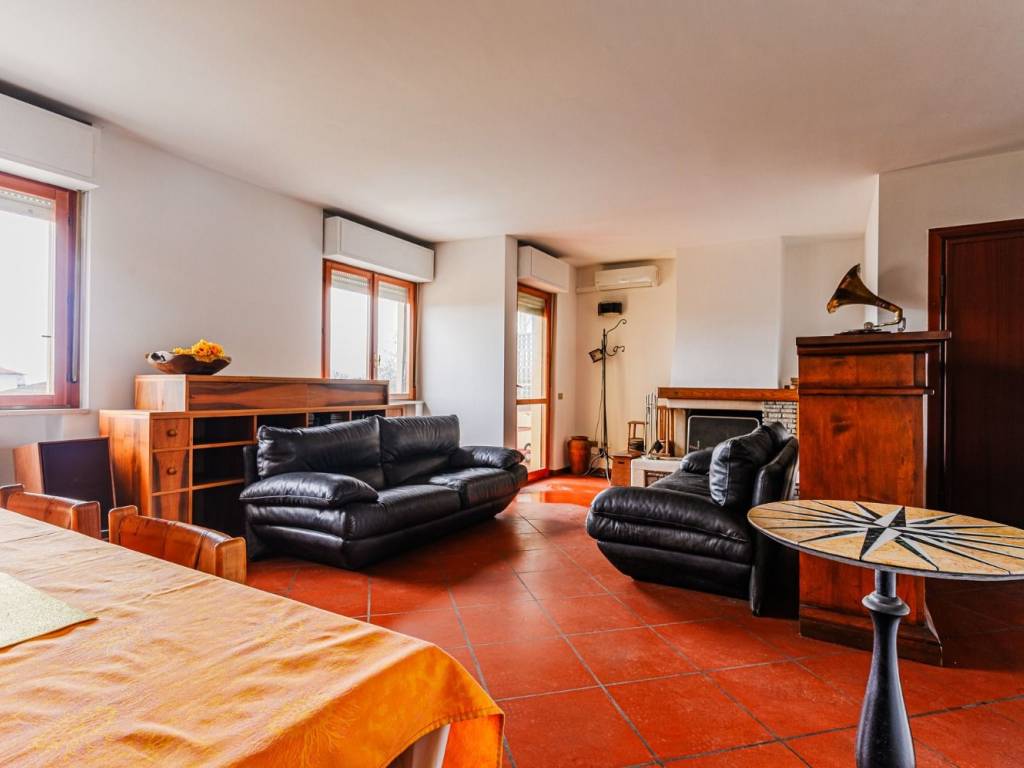 Appartamento a Montecatini-terme in Via Umbria - Foto 3