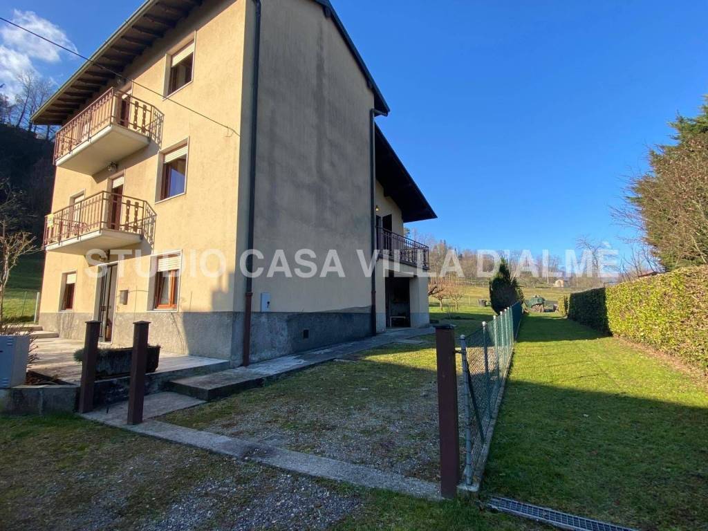 Casa indipendente a Capizzone in Via IV Novembre - Foto 5