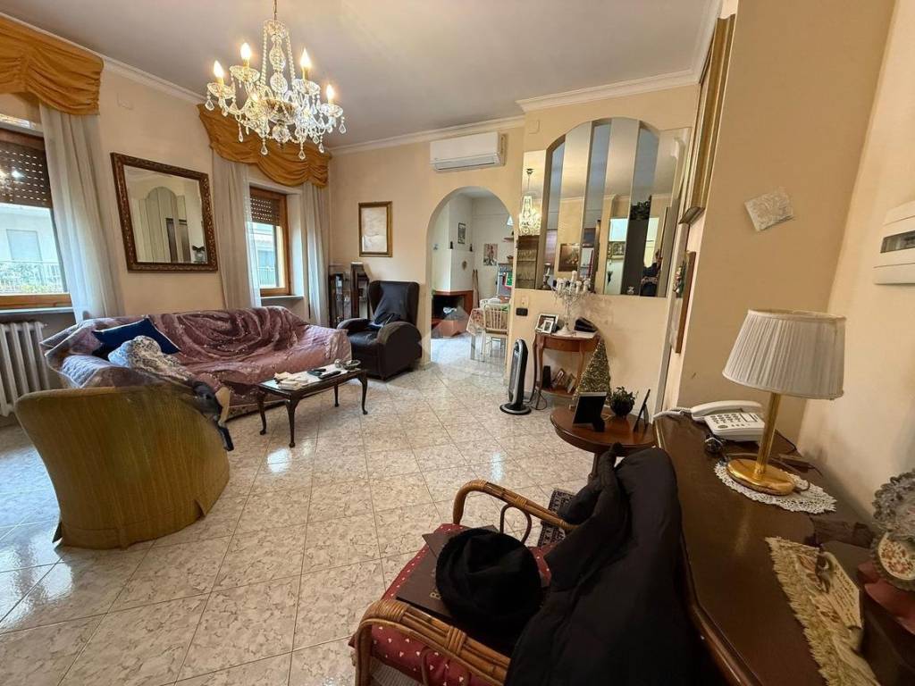 Appartamento a Cassino in Piazza Restagno - Foto 3