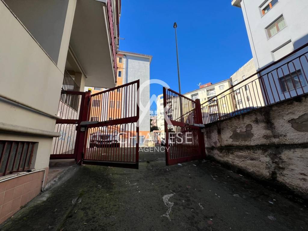 Box / garage a Salerno in Via Jurij Gagarin, 5 - Foto 4