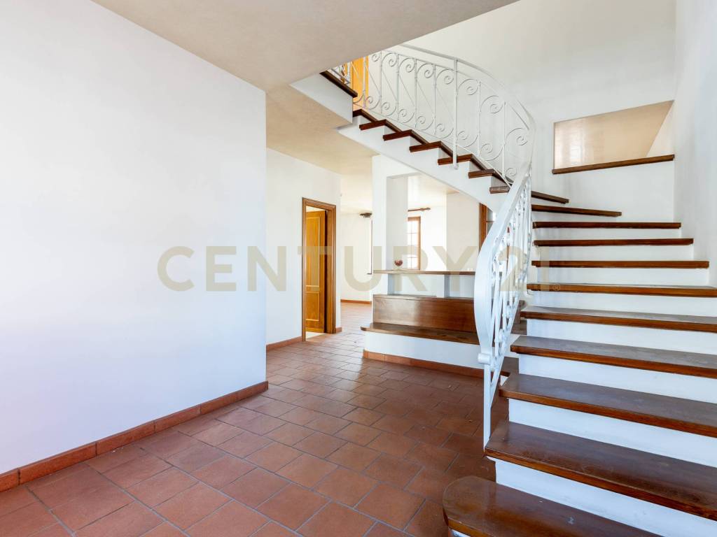 Villa a Montecatini-terme in Via Nino Bixio, 15 - Foto 2