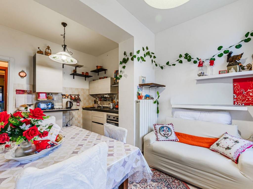 Appartamento a Massa e cozzile in Via Aladino Sabatini - Foto 2