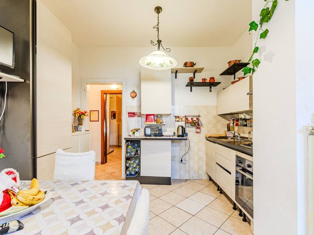 Appartamento a Massa e cozzile in Via Aladino Sabatini - Foto 5