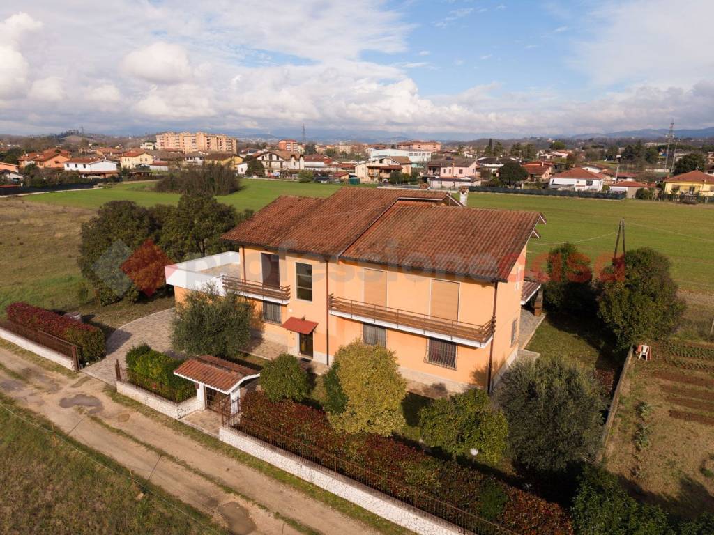 Casa indipendente a Ceprano in VIA CORNETE II TRAVERSA, SNC - Foto 2