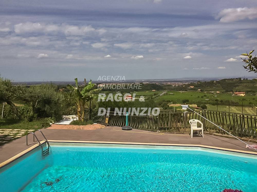 Villa a Grottaferrata in Via di Campo Vecchio, 20 - Foto 2