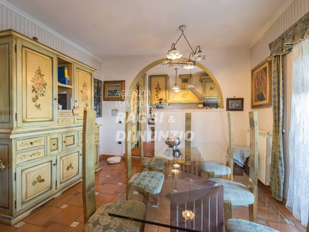 Villa a Grottaferrata in Via di Campo Vecchio, 20 - Foto 5