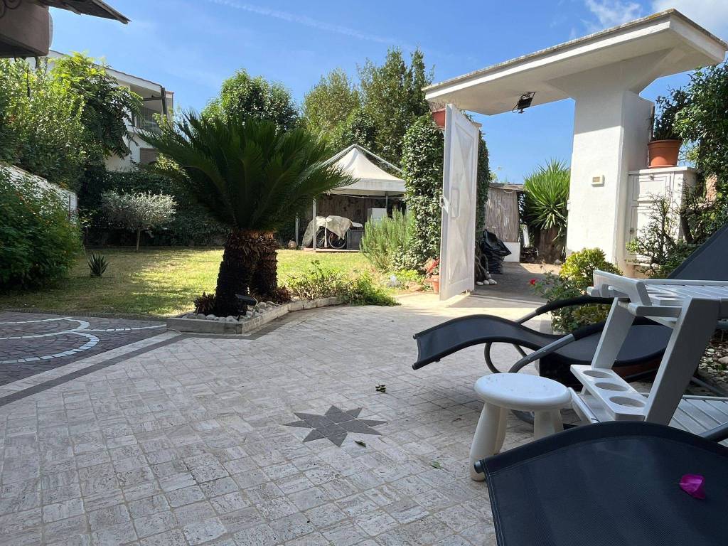 Appartamento a Fiumicino in Via Ortona - Foto 2