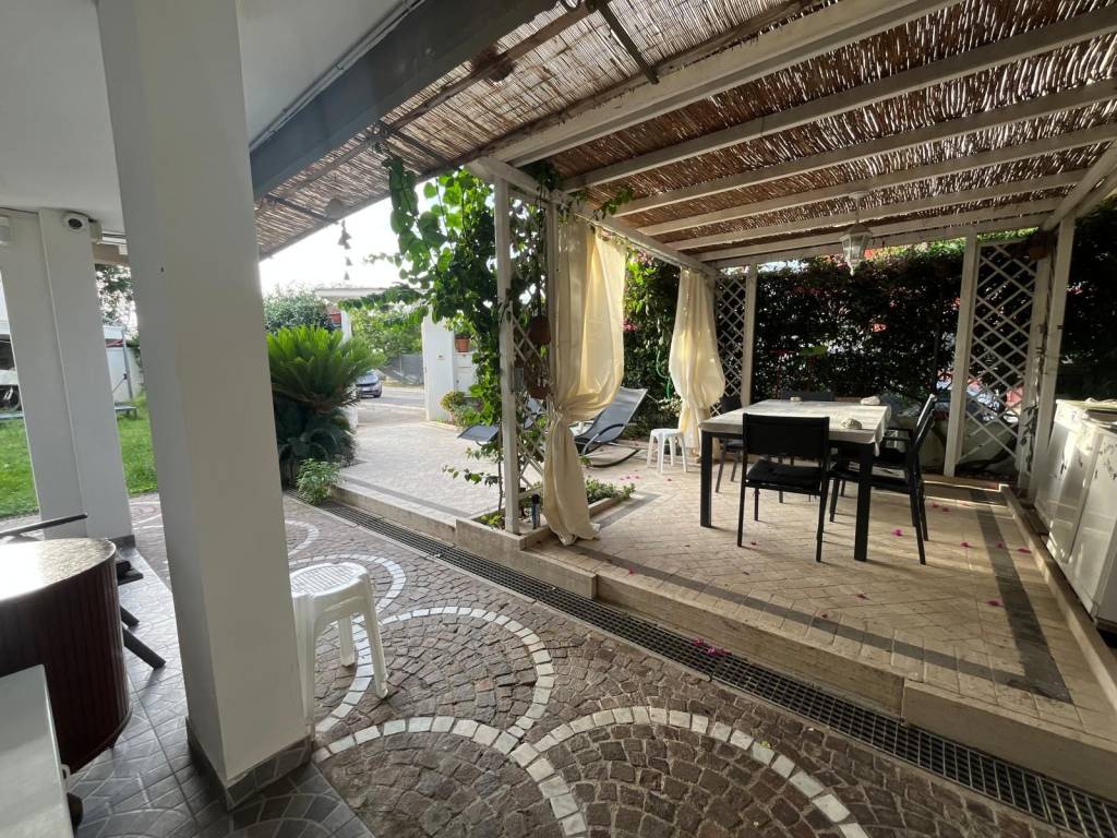 Appartamento a Fiumicino in Via Ortona - Foto 2