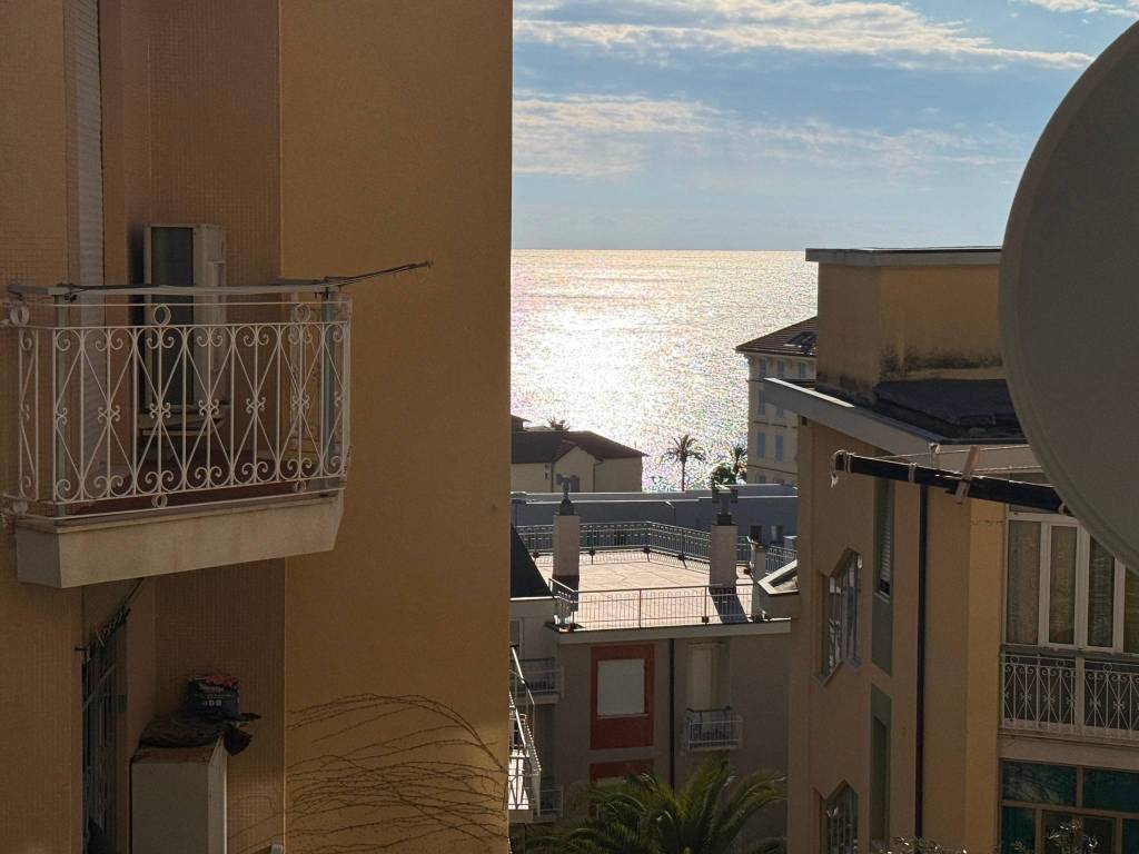 Appartamento a Spotorno in Via Antica Romana - Foto 2