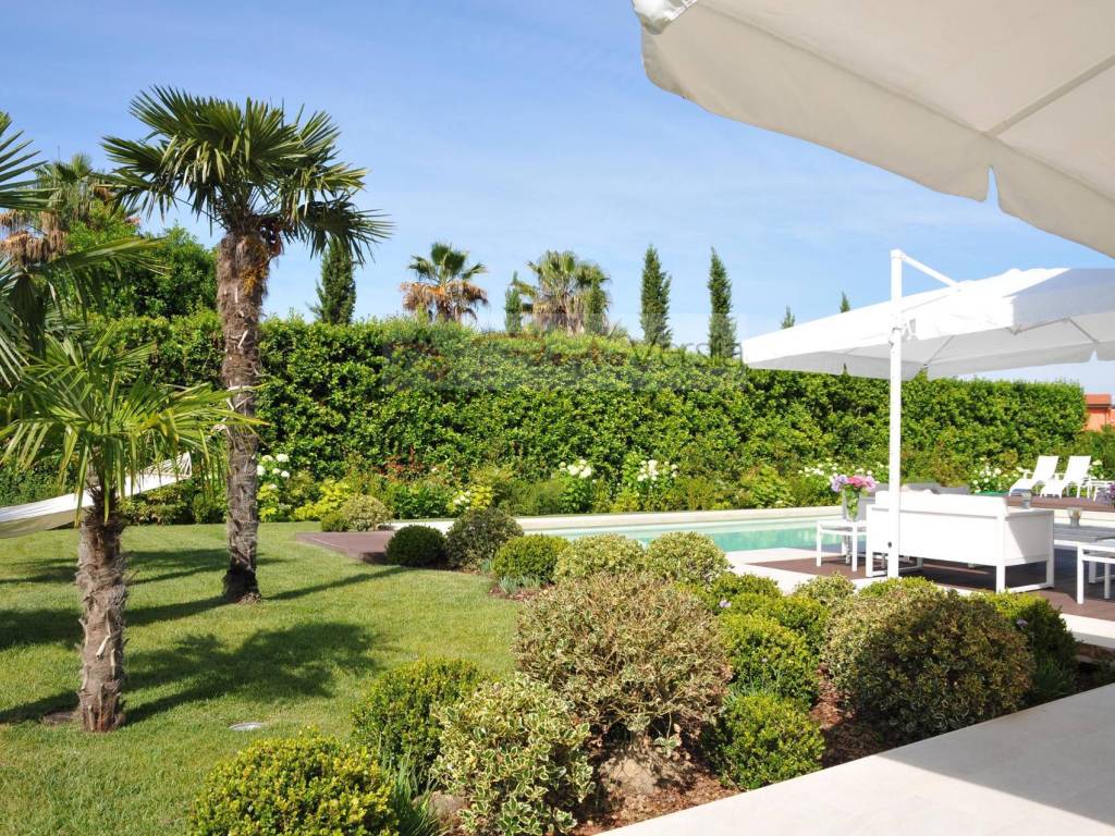 Villa a Forte dei marmi in via francesco carrara - Foto 4